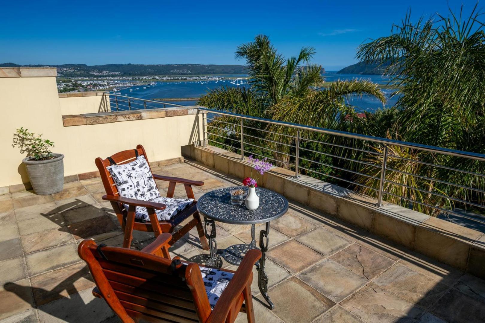 Guest House The Lazy Lion Knysna Exterior foto